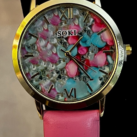 SPG Fashion Gold Tone Jewelry Set. - Picture 2 of 10